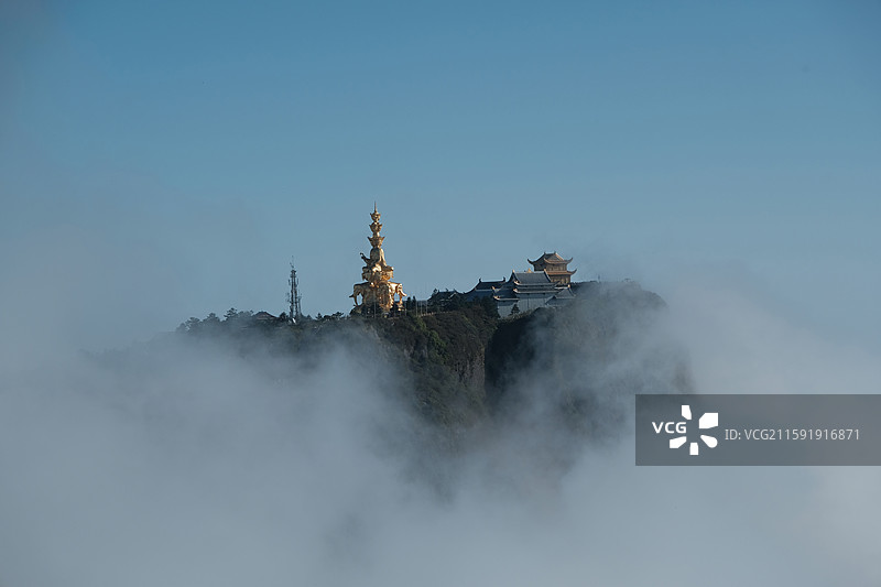 四川峨眉山，金顶，云上金顶图片素材