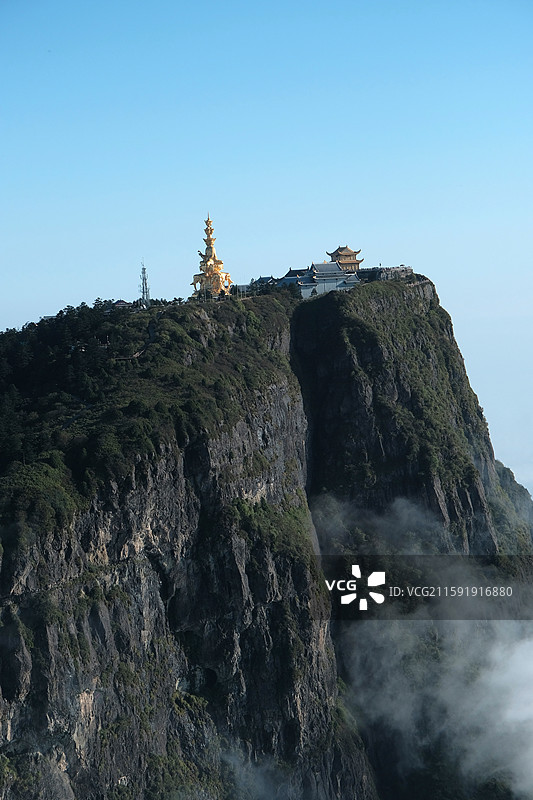四川峨眉山，金顶，云上金顶图片素材