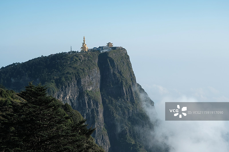 四川峨眉山，金顶，云上金顶图片素材