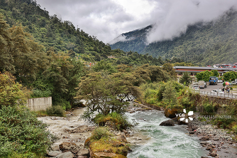 西藏山南隆子县扎日乡美如画卷的洛河风光图片素材