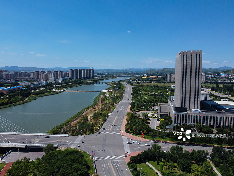 朝阳市 双塔区 龙腾大街 大凌河 航拍 朝阳大街图片素材