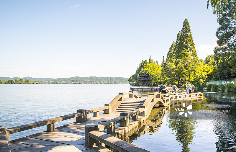 杭州西湖双投桥 杭州西湖风光 西湖长桥 杭州标志性景点 杭州图片素材