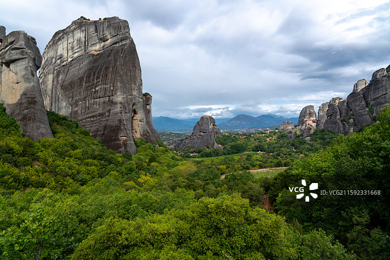 希腊卡兰巴卡梅泰奥拉山岩图片素材