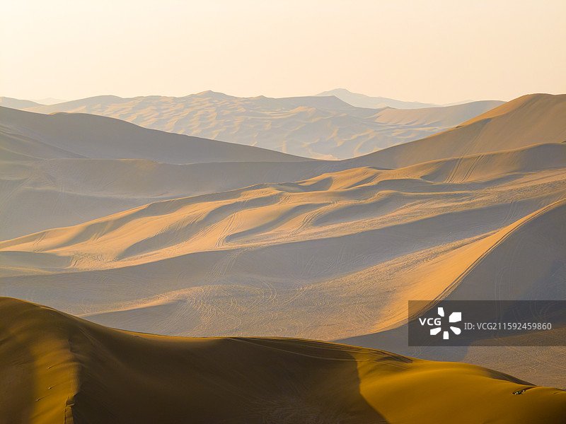 吐鲁番 鄯善县 库木塔格沙漠 龙门客栈 越野基地图片素材