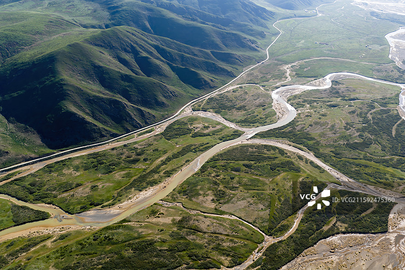 航拍227国道果洛段黄河（上游）风光图片素材