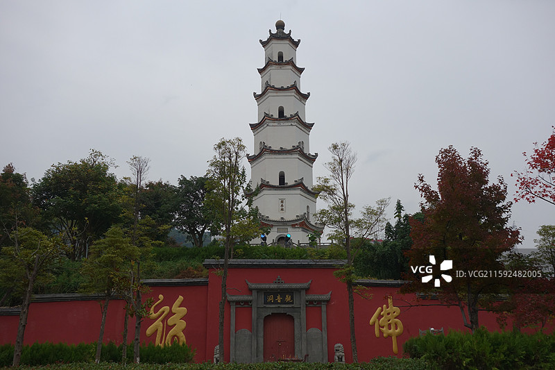 重庆市奉节县白帝镇夔州古城观音洞耀奎塔和依斗门图片素材