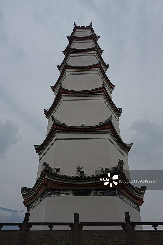 重庆市奉节县白帝镇夔州古城观音洞耀奎塔和依斗门图片素材