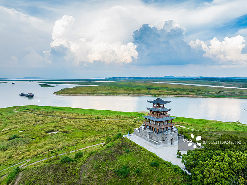 航拍江西省九江市潘阳湖风景区望湖亭图片素材