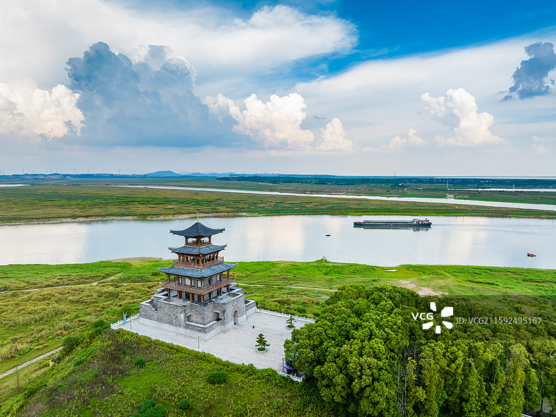航拍江西省九江市潘阳湖风景区望湖亭图片素材