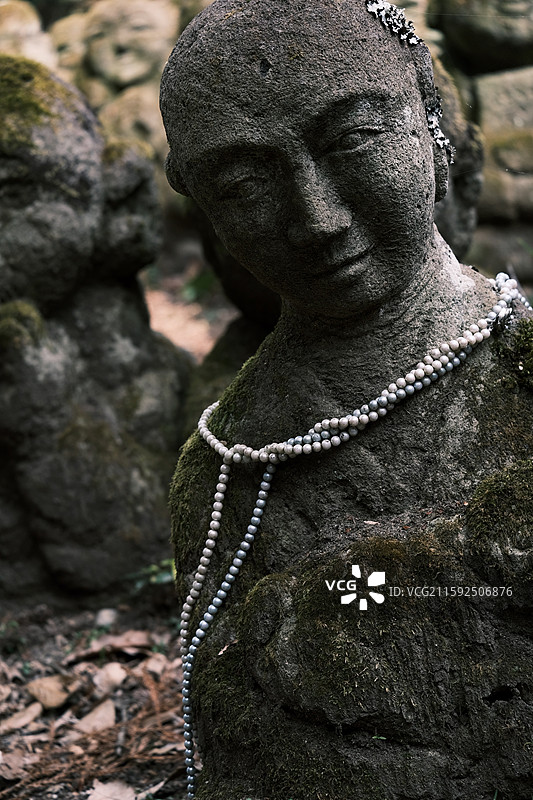 日本京都爱宕念佛寺石像千二百罗汉图片素材
