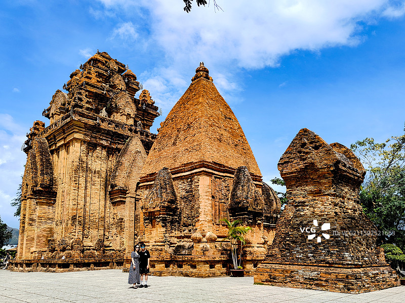 婆那加占婆塔的三生约定图片素材