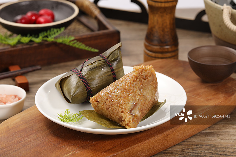 鲜肉蛋黄粽图片素材