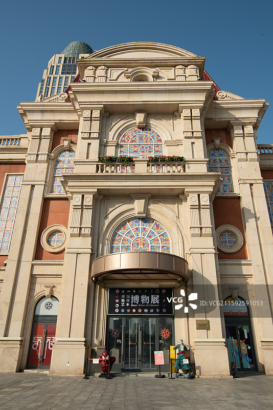 解放北路上的建筑图片素材