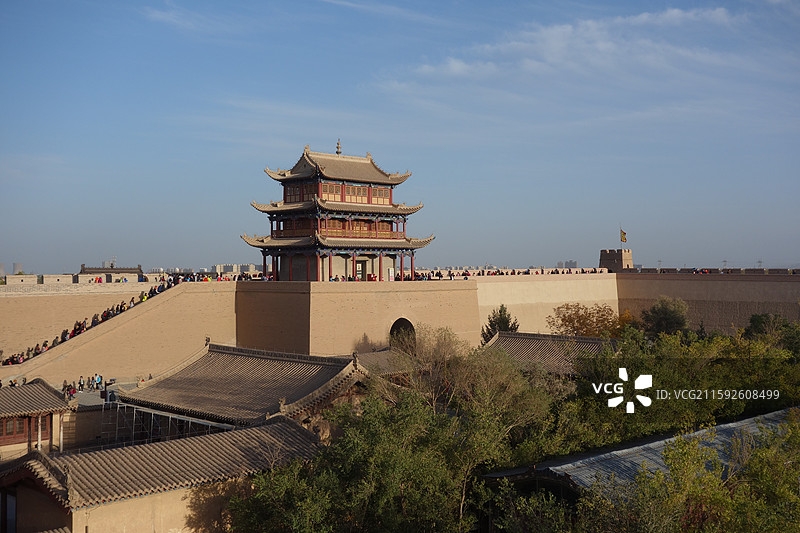甘肃嘉峪关长城：天下第一雄关：光化楼图片素材