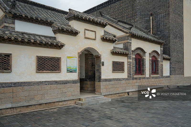 济南章丘朱家峪古村落古典建筑和群山风光图片素材