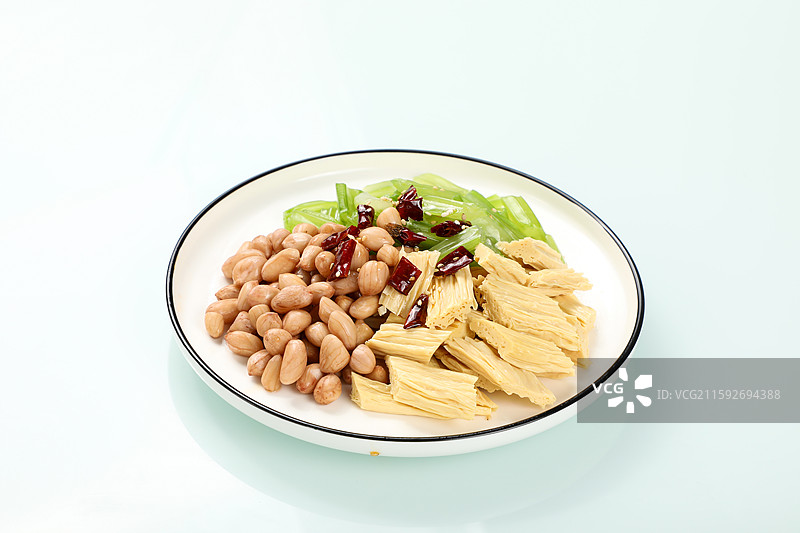 凉拌芹菜花生米腐竹图片素材