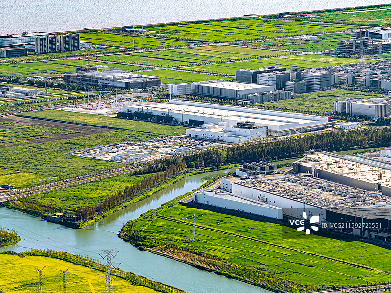 特斯拉上海储能超级工厂 临港自贸区新能源汽车产业链 上海临港产业区 投资上海 新质生产力 中国制造业图片素材