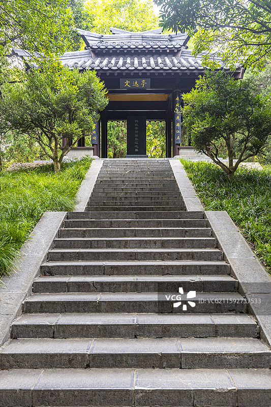 合肥逍遥津公园张辽墓图片素材