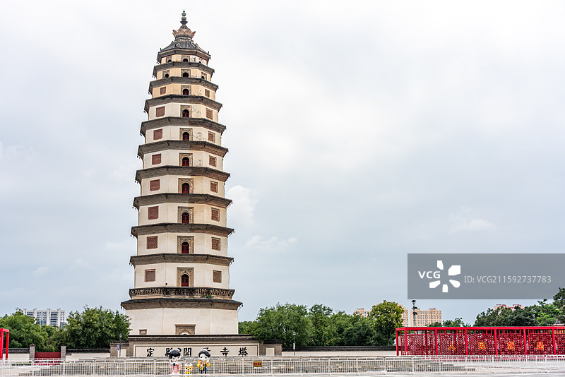 河北保定定州定县开元寺塔中华第一塔石塔建筑特写镜头图片素材