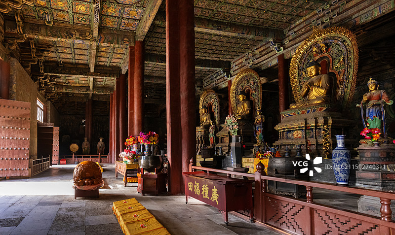 华严寺大雄宝殿内景图片素材