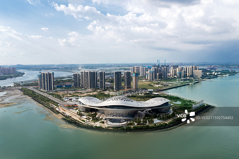 航拍视角下的-城市天际线全景湛江文化中心图片素材