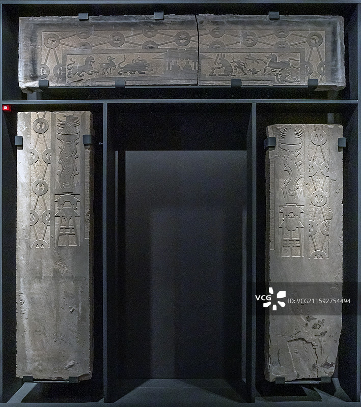 陕西省西安碑林博物馆官庄二号墓墓室画像石东汉25-220年1971年出土于米脂县官庄二号墓图片素材