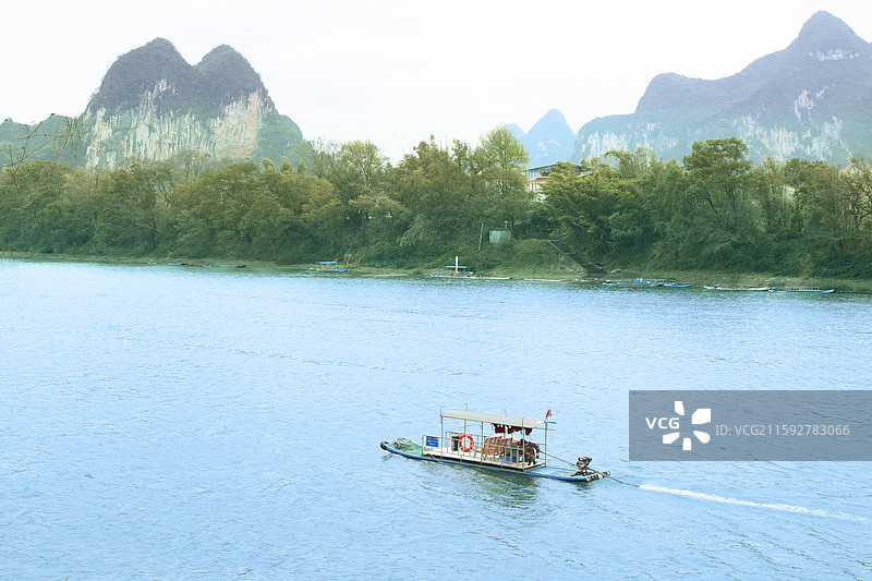 广西桂林雁山区草坪乡“冠岩景区”图片素材