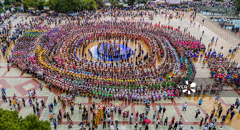 贵州丹寨：古老技艺在新时代的脉搏中“活”起来图片素材