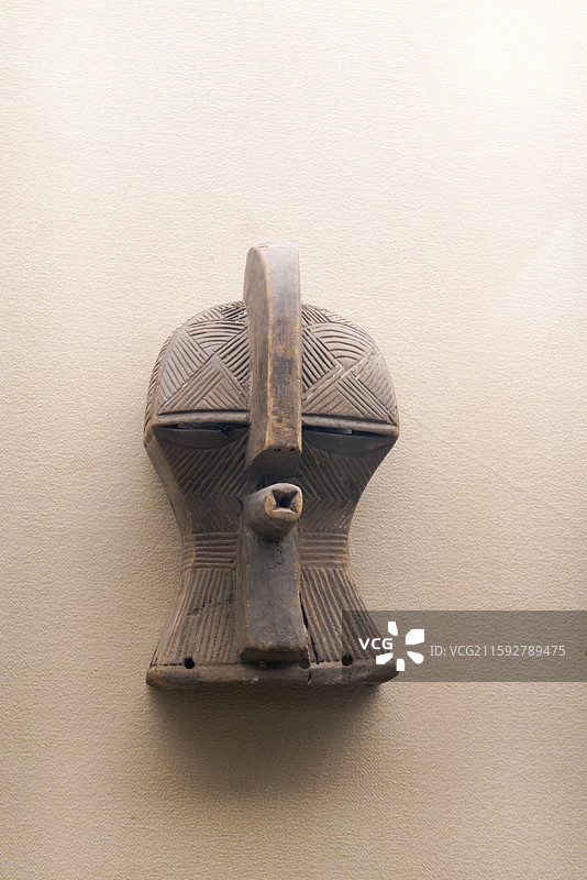 美术工艺，非洲面具，纵目方嘴祖先面具图片素材