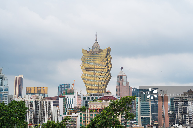 澳门新马路 大三巴 炮台山 博物馆 东望洋灯塔 澳门塔 新葡京图片素材