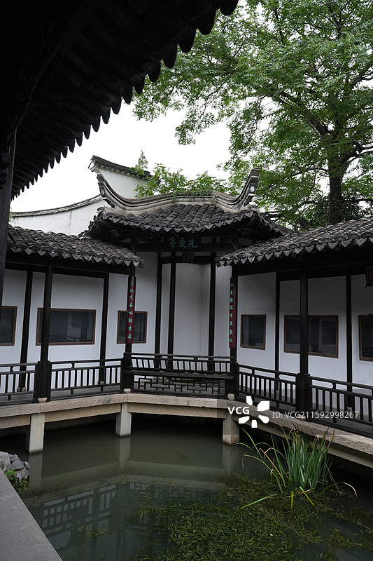 惠山古镇5A级旅游景区 无锡惠山范文正公祠：位于无锡市梁溪区惠山古镇绣嶂街17号，是惠山古镇十大祠堂图片素材