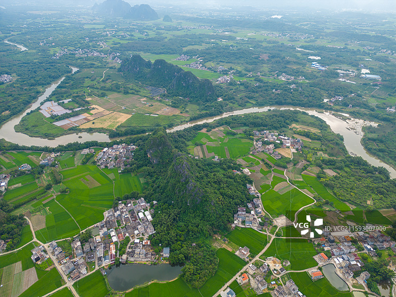 春北山水画廊喀斯特山脉风光，中国广东省阳江市阳春市春湾镇图片素材