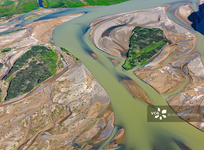 航拍227国道果洛段黄河（上游）风光图片素材