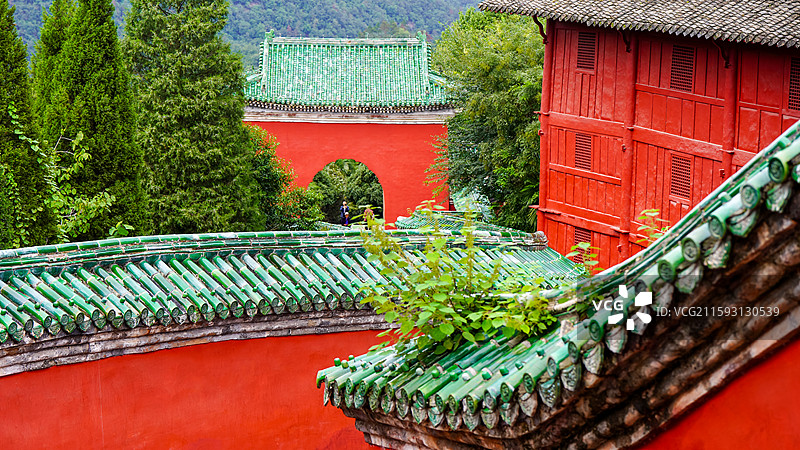 湖北省十堰市武当山风景区，九曲黄河墙图片素材