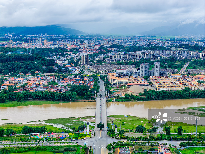 云南省德宏州盈江县城图片素材