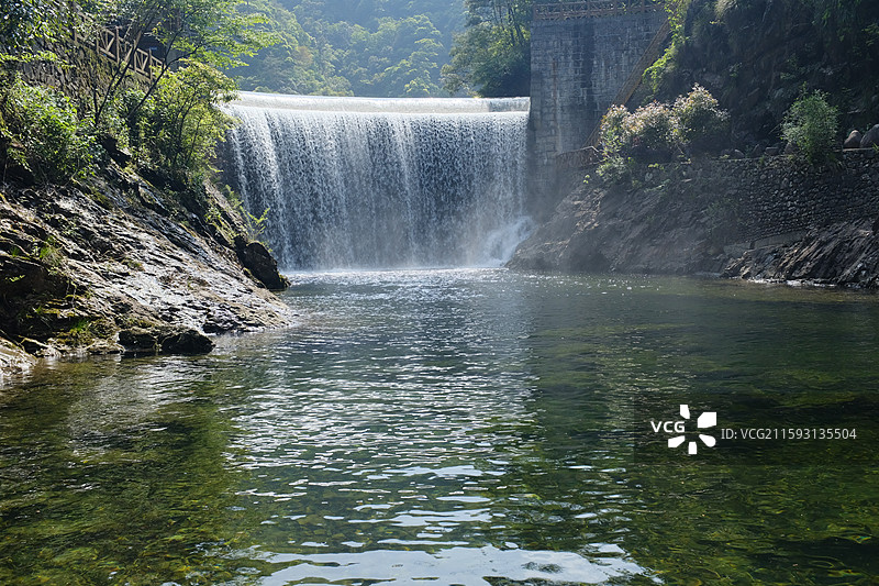 钱江源森林公园瀑布水池图片素材
