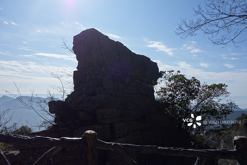 湖北省恩施州恩施市恩施大峡谷七星寨景区：悬棺石图片素材