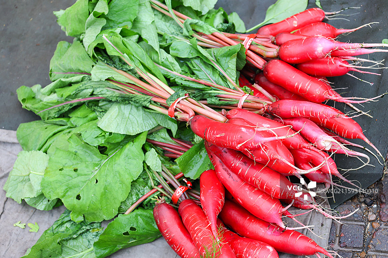 东北早市上的白萝卜红萝卜胡萝卜水果萝卜等组图图片素材