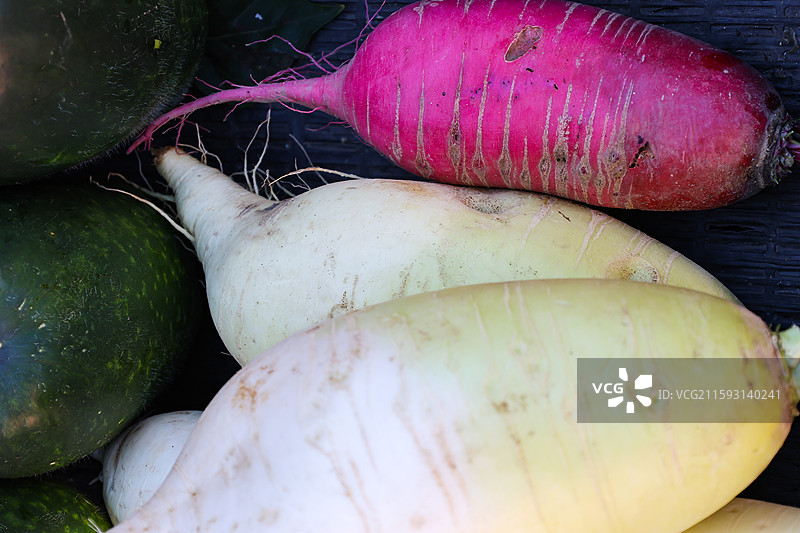东北早市上的白萝卜红萝卜胡萝卜水果萝卜等组图图片素材