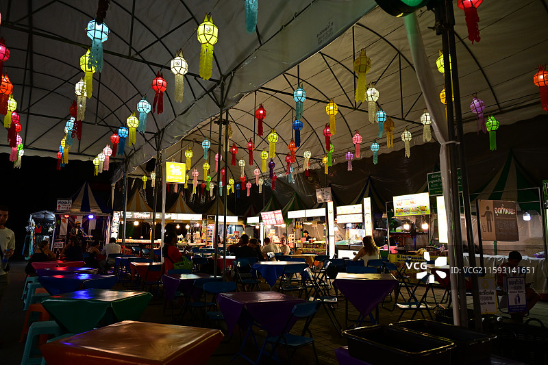 古城清迈，寺庙，素贴山徒步，啪啦寺，双龙寺，山顶看古城图片素材