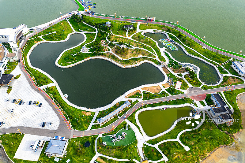 航拍山西运城盐湖景区风光（运城盐湖是世界三大硫酸钠型内陆盐湖之一）图片素材