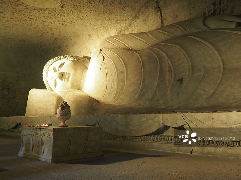 新昌大佛寺卧佛殿图片素材