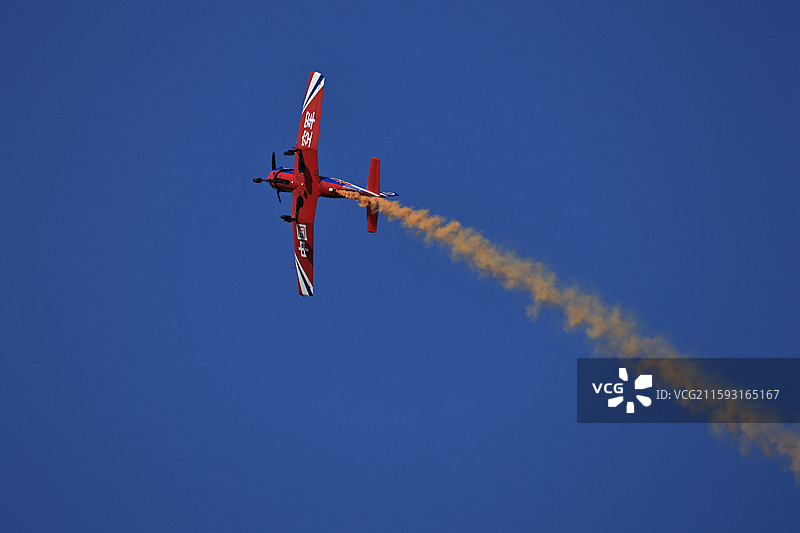 八一飞行表演队单机图片素材