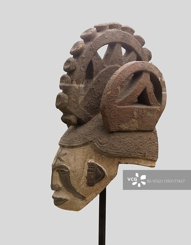 美术工艺，非洲面具，车轮顶处女神盔式面具图片素材