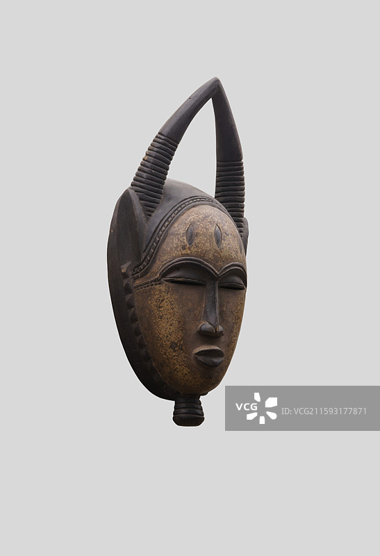 美术工艺，非洲面具，头上长羚羊角的面具图片素材