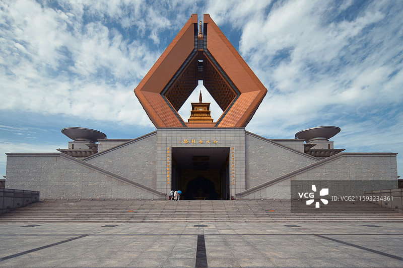 法门寺合十舍利塔正面超广角视角图片素材