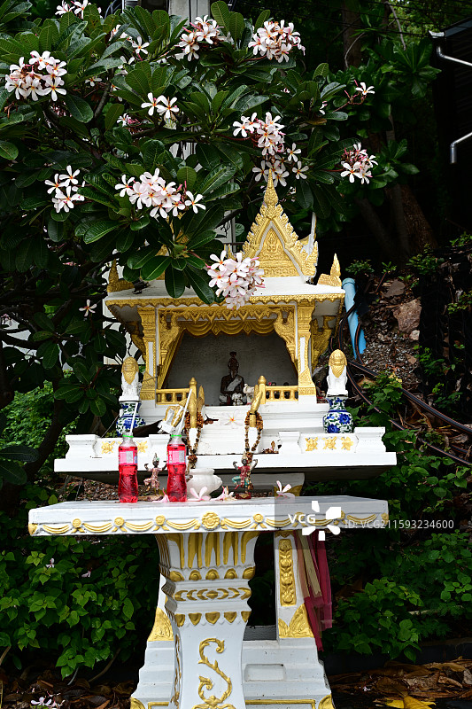 泰国，芭提雅，阁兰岛，玻璃海与观音像图片素材