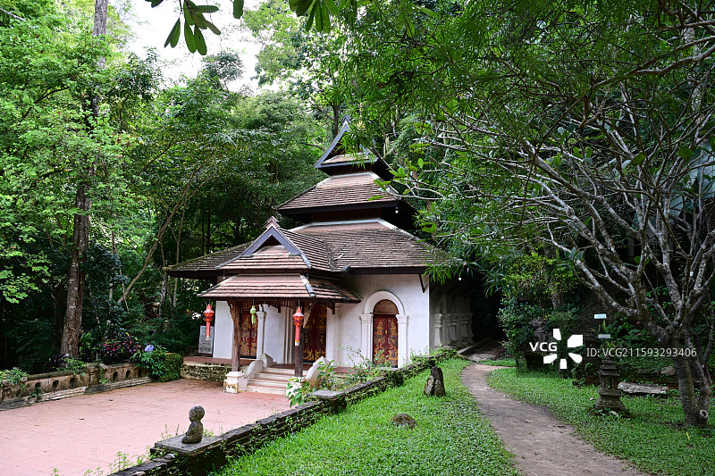 古城清迈，寺庙，素贴山徒步，啪啦寺，双龙寺，山顶看古城图片素材