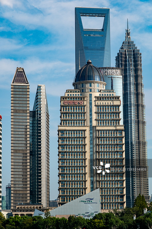 上海北外滩拍摄浦东陆家嘴城市风光图片素材