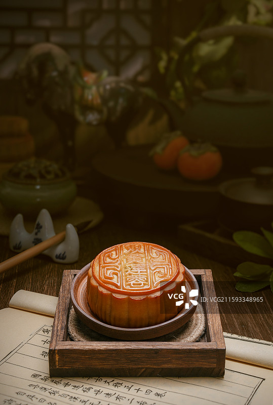 双黄莲蓉月饼 中国传统佳节印象图片素材